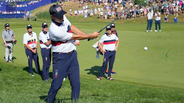 United States' Jordan Spieth plays out of the rough on the 17th hole during his morning Foursomes match at the 2023 Ryder Cup.